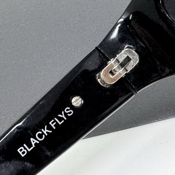 Black Flys Honey Fly Sunglasses Black Frame Only  Scratched Lenses main image 4